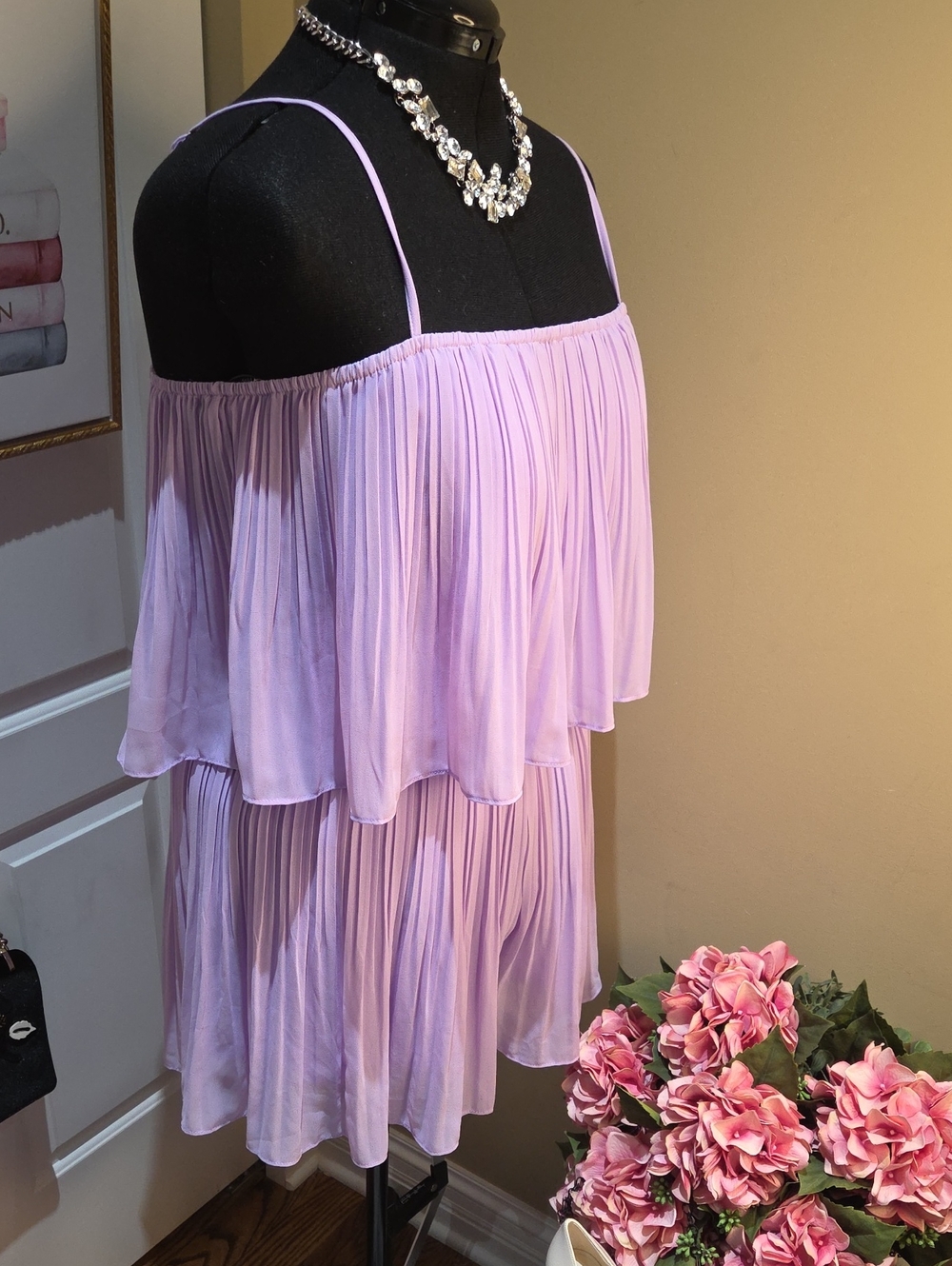 Nwot XL Exlura  Lavender Pleated Romper - Lightweight Spaghetti-Strap Jumpsuit - Picture 12 of 15